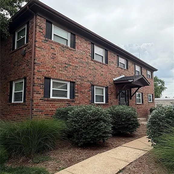 6727 Colony Acres Dr #B — Photo 1