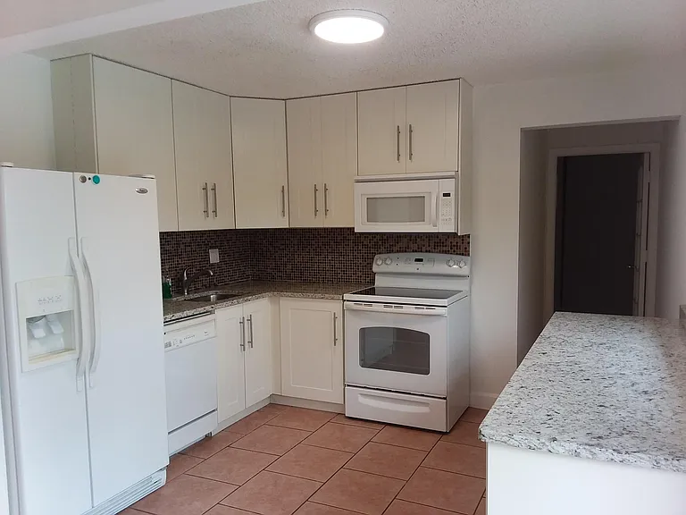 9746 Alaska Cir — Photo 7