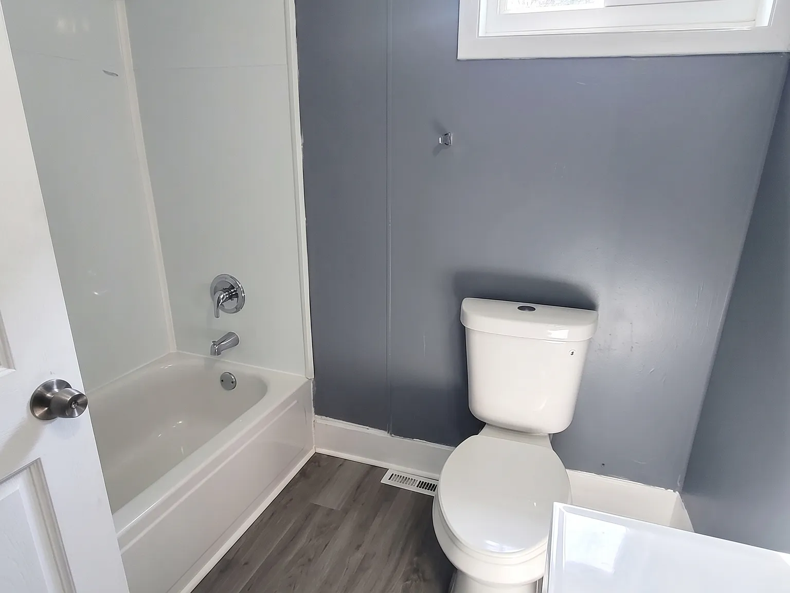 3 bed, 1000 sqft, $875 — Photo 3