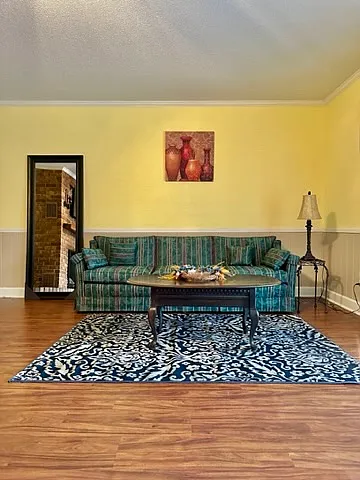 216 Leonard Cir — Photo 17