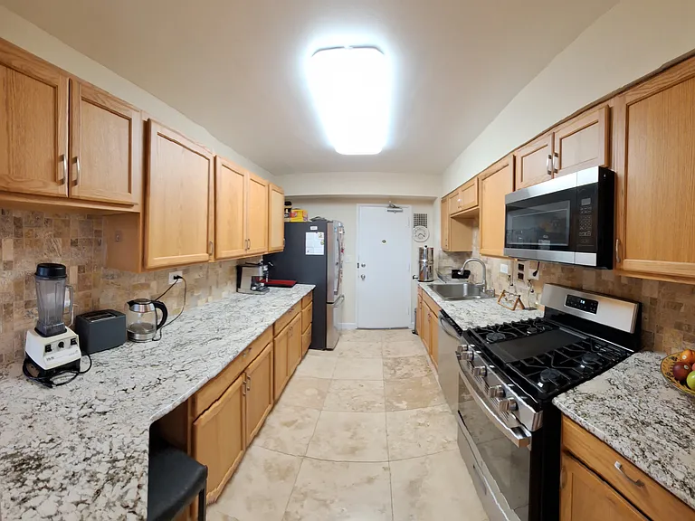 4200 N Marine Dr #901 — Photo 6
