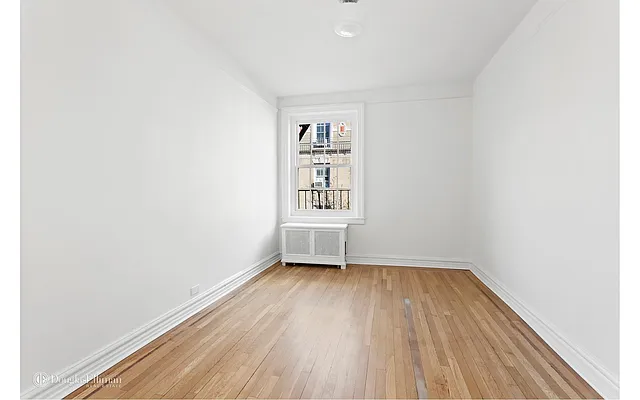 Rented by Douglas Elliman | media 7