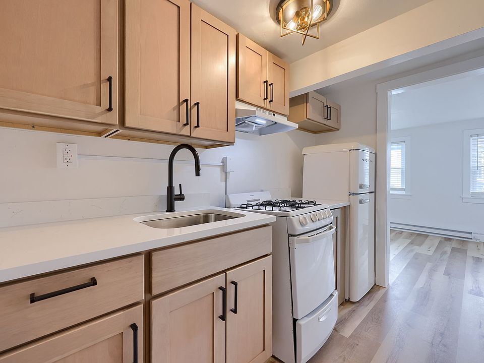 1st image of 147-149 Church St #4-305