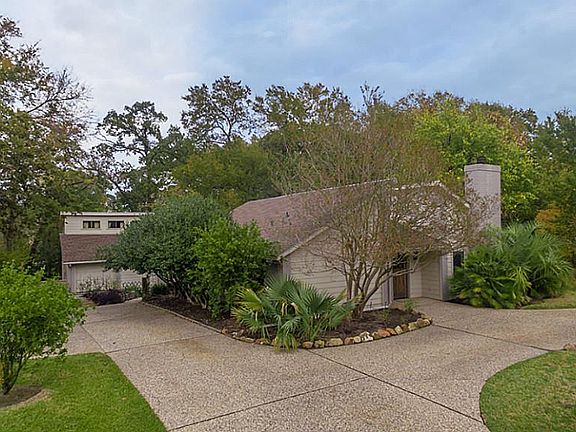 2nd image of 12314 Hawthorne Dr