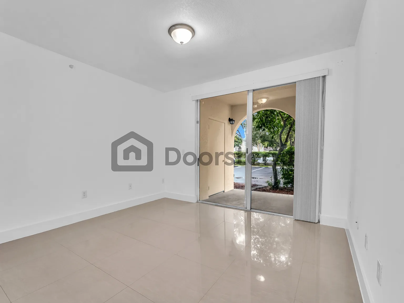 2 bed, 2.0 bath, 1080 sqft, $2,300 — Photo 4
