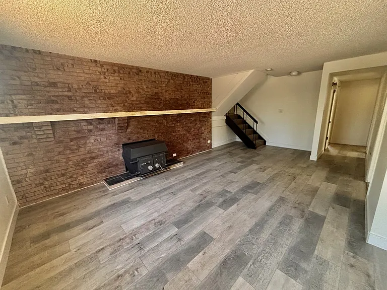 3824 Manchester St — Photo 16