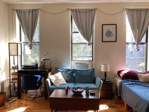 336 Jefferson Avenue image 1 of 10