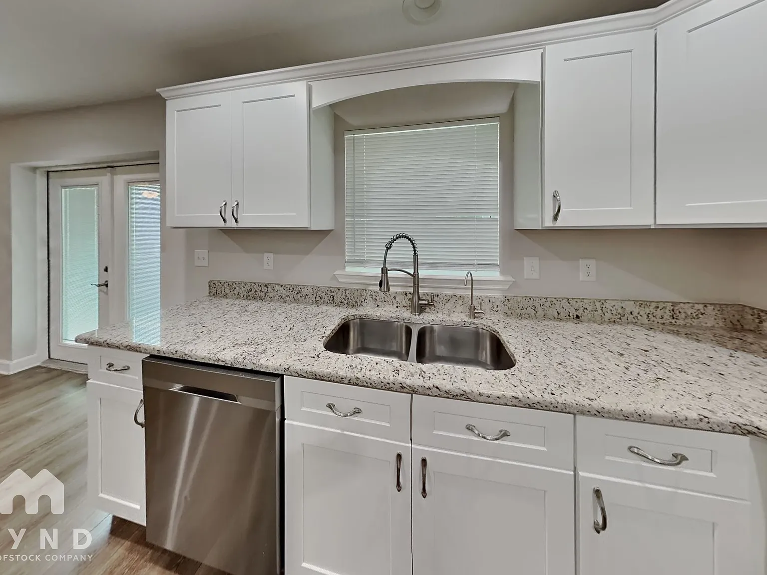 3 bed, 2.0 bath, 1575 sqft, $1,845 — Photo 4