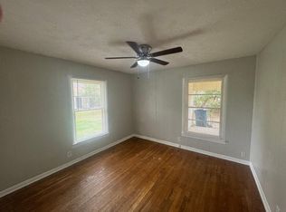 913 N 24th St, Corsicana, TX 75110