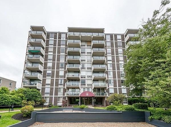 2nd image of 60 Babcock St APT 18
