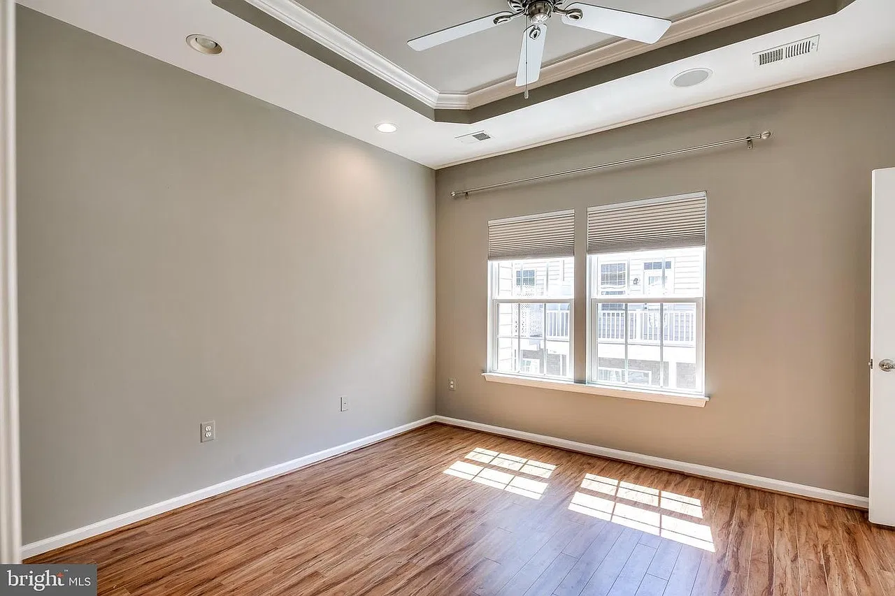 3 bed, 2.5 bath, 1980 sqft, $3,450 — Photo 4