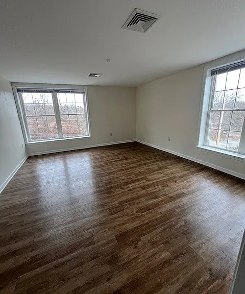 11 Davis Rd #15 — Photo 1