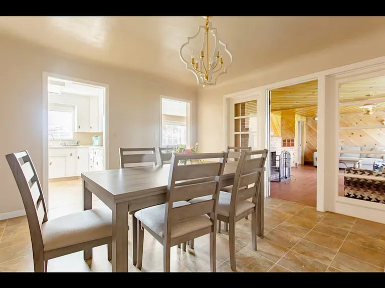 12256 Sante Fe Ave — Photo 7