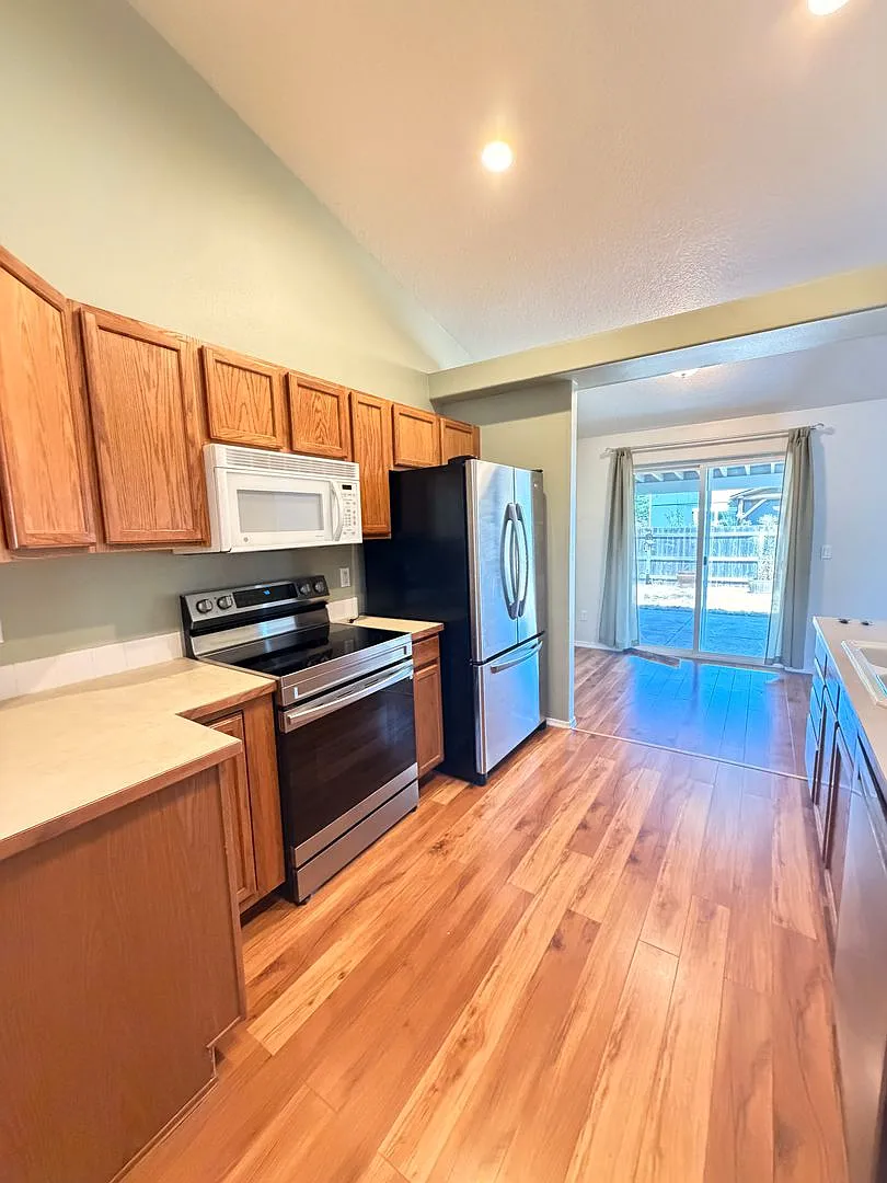 3-Bedroom 2-Bathrrom home in Creswell — Photo 4