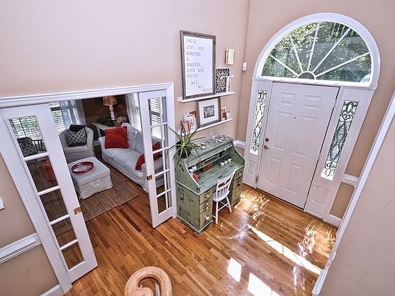 4th image of 9567 Millen Dr
