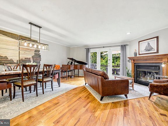 3rd image of 1106 N Glen Dr #1106