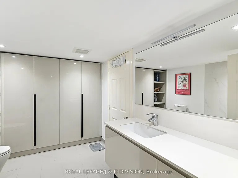 88 Asquith Ave — Photo 31