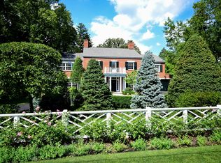 885 Hill Rd, Winnetka, IL 60093