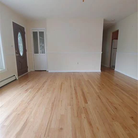 18 Merriewold Ln N — Photo 3