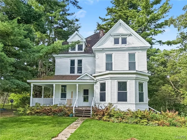 1041 Maple St, Genoa, NY 13071
