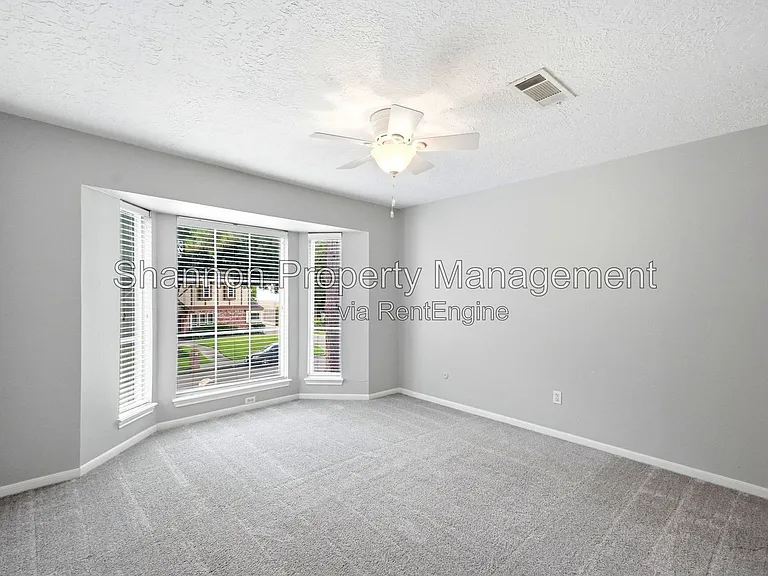20646 Prince Creek Dr — Photo 15