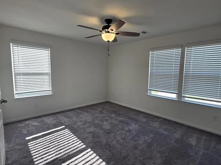 25223 Sierra Manor Ct — Photo 18