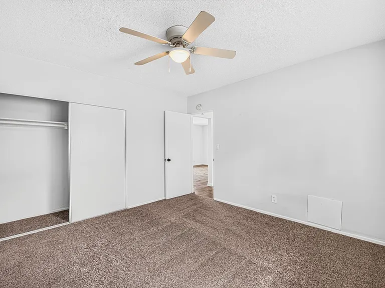 147 S Magnolia Avenue — Photo 21