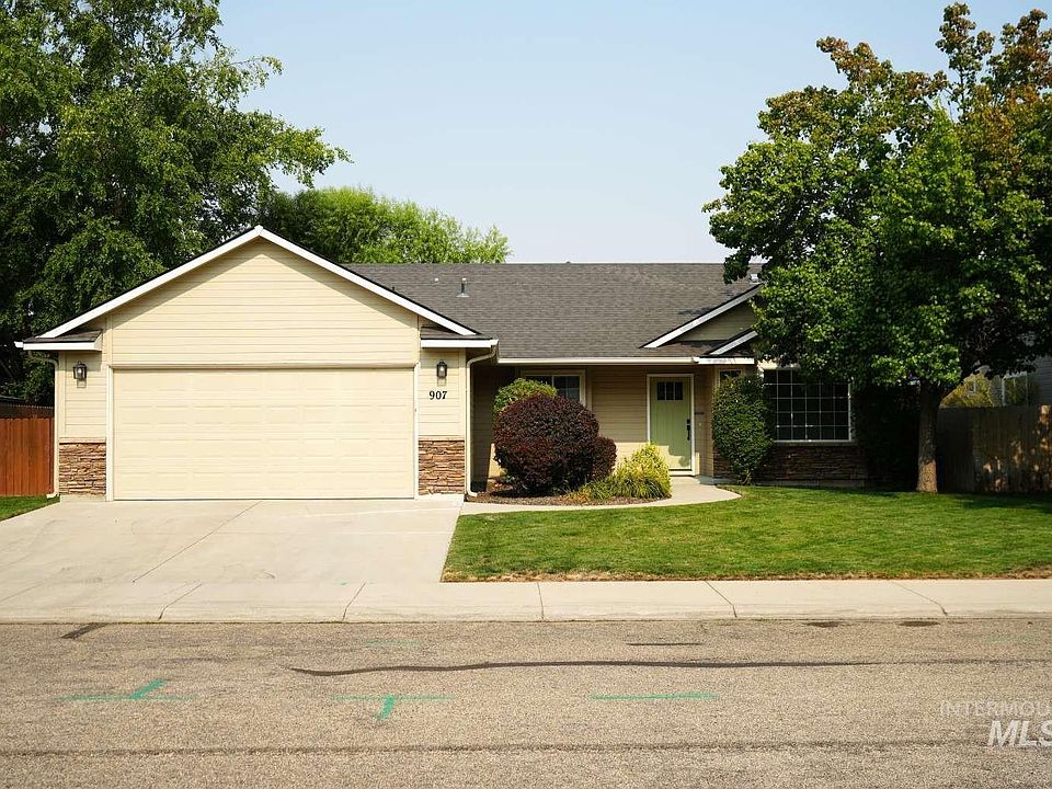 1st image of 907 S Sockeye Way