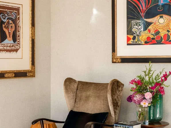 250 East 54th Street image 17 of 21