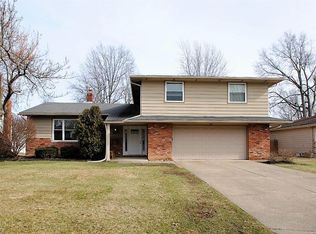1897 Bromton Dr, Lyndhurst, OH