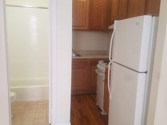 5th image of 239 E 116th St APT 2A