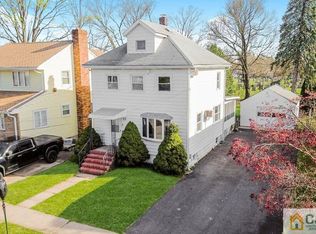 25 Ashland Pl, North Brunswick, NJ 08902