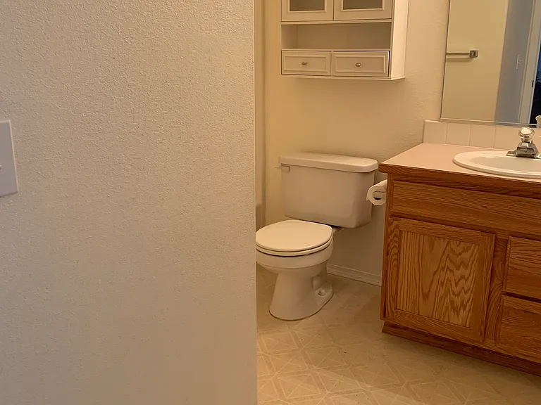 883 N Bainbridge St — Photo 25