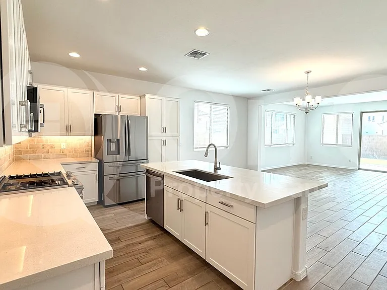 14765 W Sand Hills Rd — Photo 4