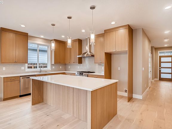 5th image of 11005 NE 97th Ave