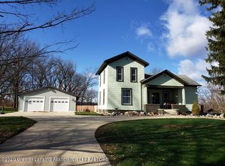 15370 Grove Rd, Lansing, MI 48906