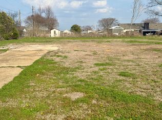 1212 Brown St, Amory, MS 38821