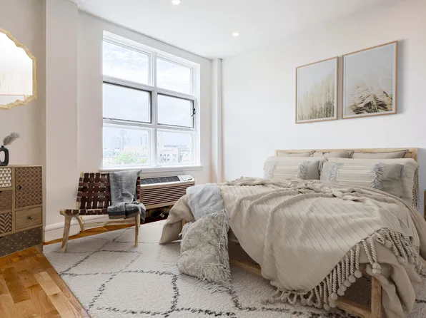 525 Union Avenue image 2 of 14