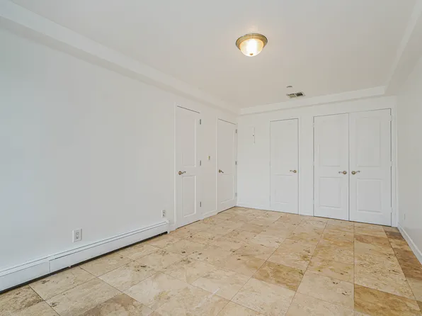 1322 East 14th Street image 28 of 31