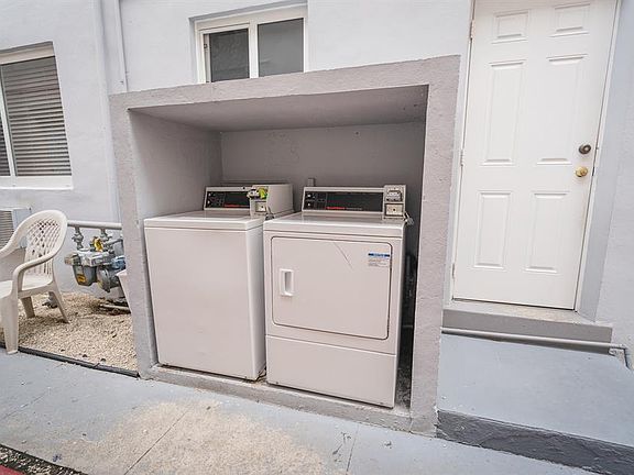 4th image of 7911 Abbott Ave Unit 3-7911-3