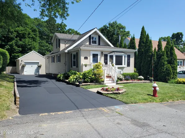 27 Grove Avenue, Latham, NY 12110