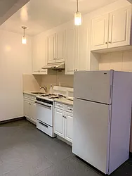 Rented by R New York