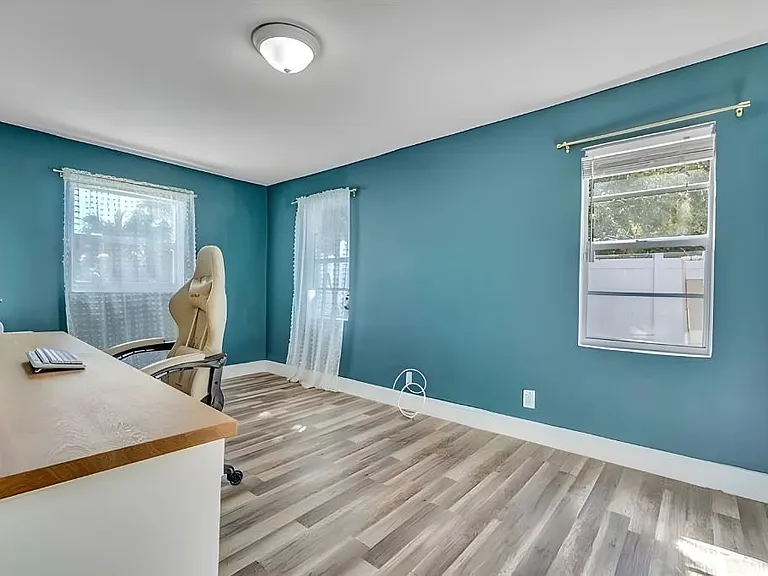 6941 Boston Dr — Photo 24