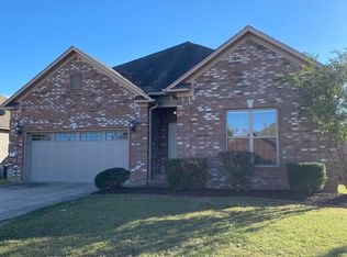 8 Oak Tree Cir, Conway, AR 72032