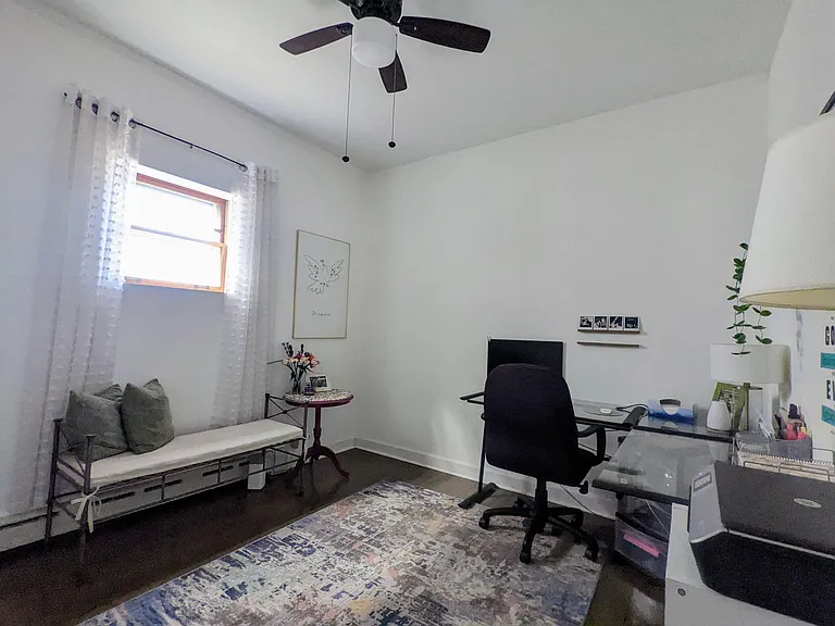 1458 W Belle Plaine Ave — Photo 26