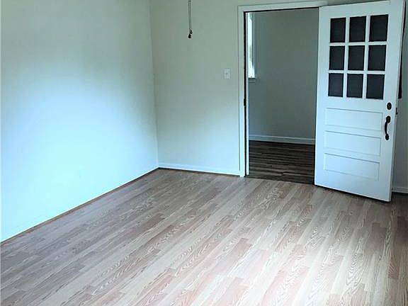 4th image of 1201 Irby Dr