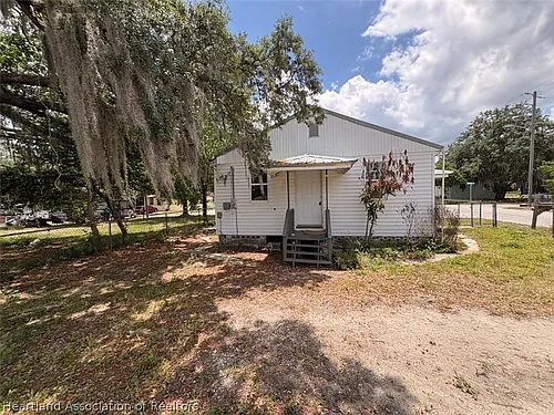 1616 Roseland Ave Photo 1