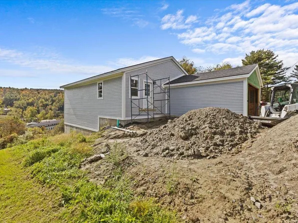 8 Velie Avenue, Barre Town, VT 05641