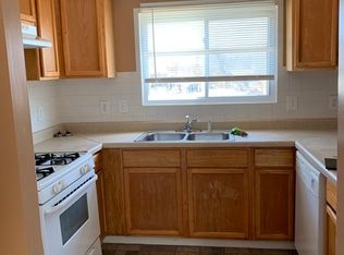 322 Chambers Rd, Saint Louis, MO 63137