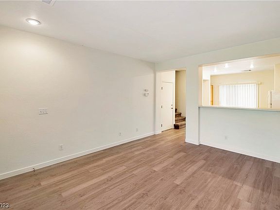 5th image of 9905 Mustang Creek Way
